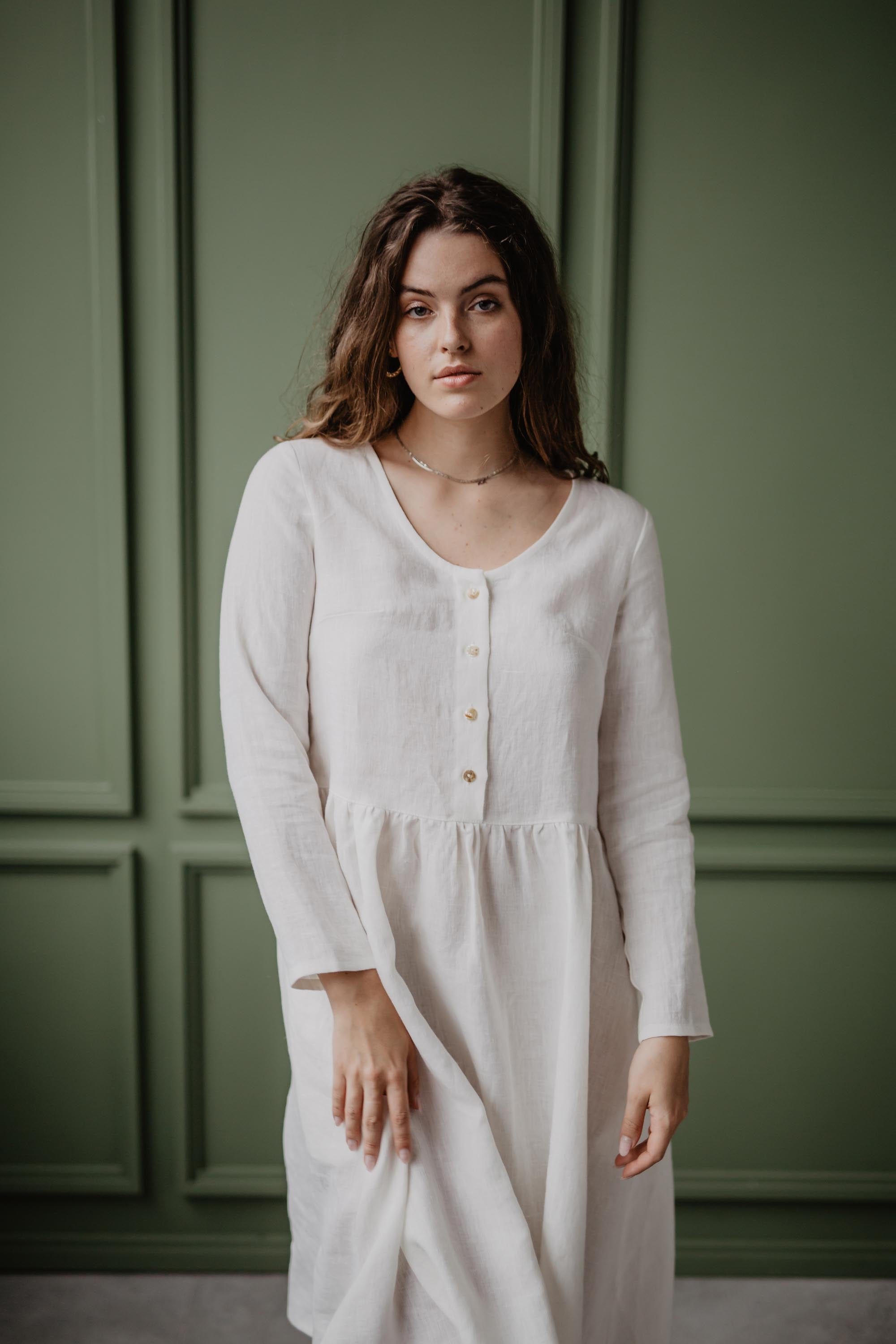 AmourLinen Linen dress Lapland mid-length linen dress in White Lapland mid-length linen dress in White
