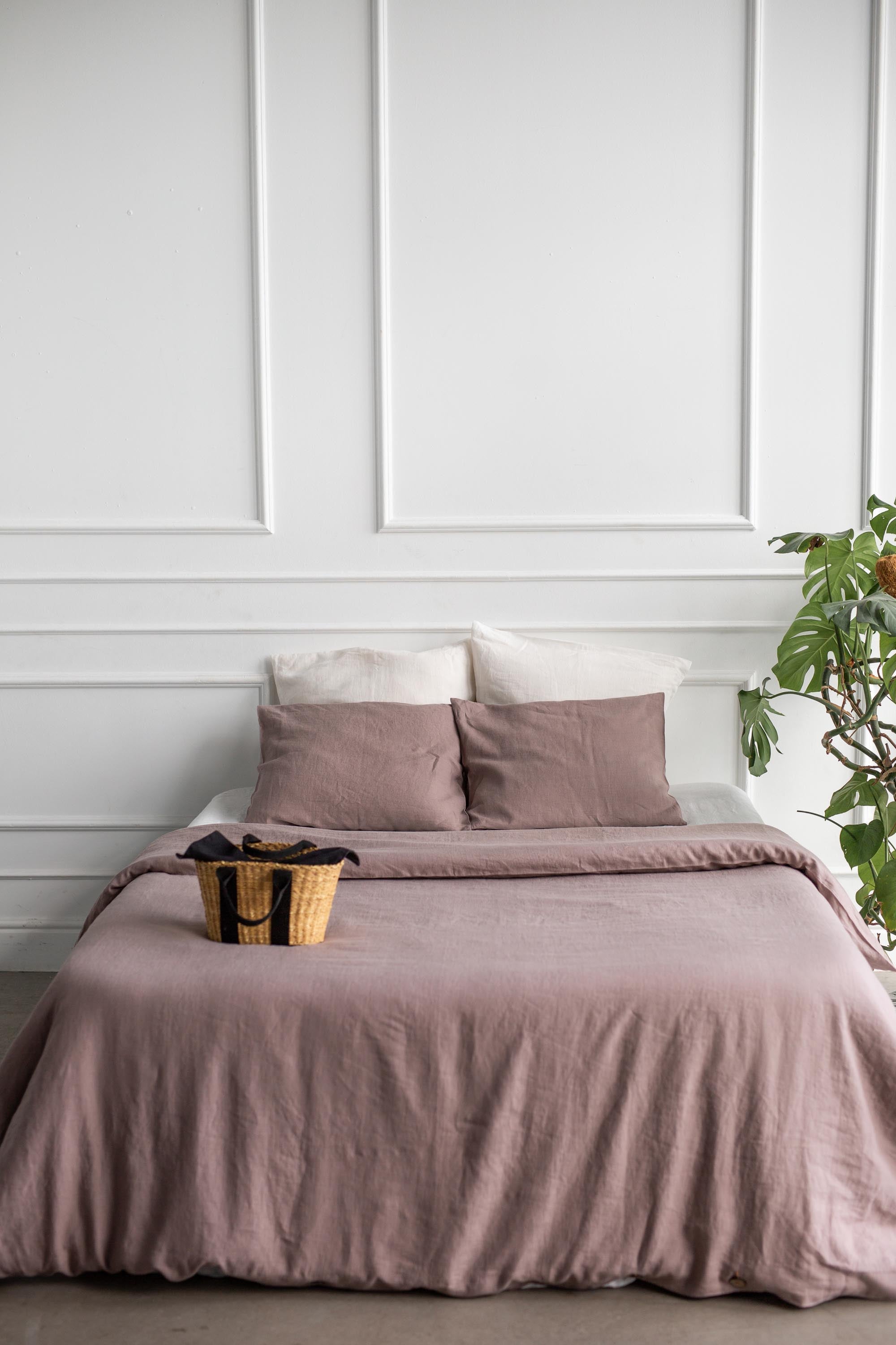 Linen pillowcase in Rosy Brown