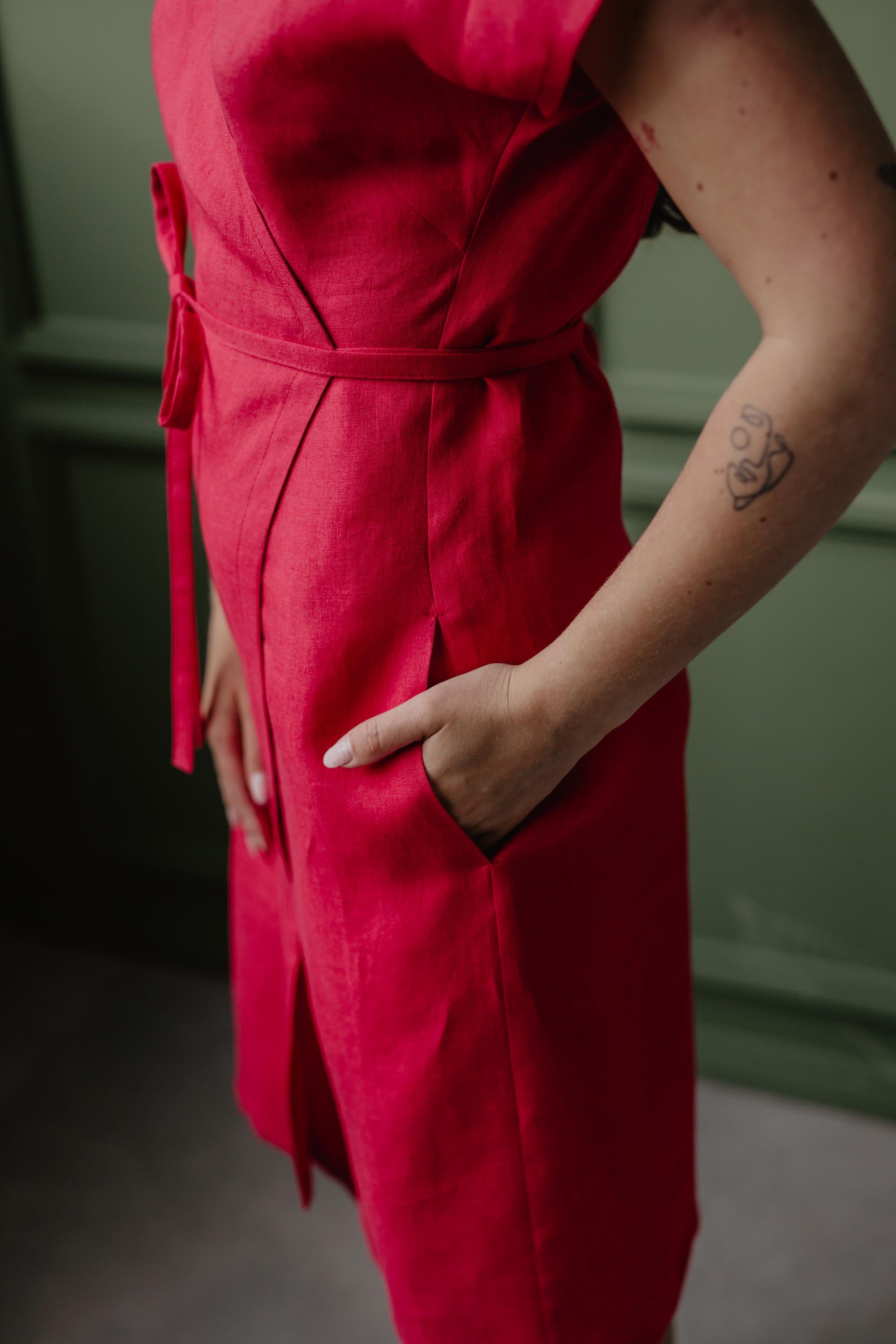 Linen wrap dress OLIVIA Size 1 Viva Magenta