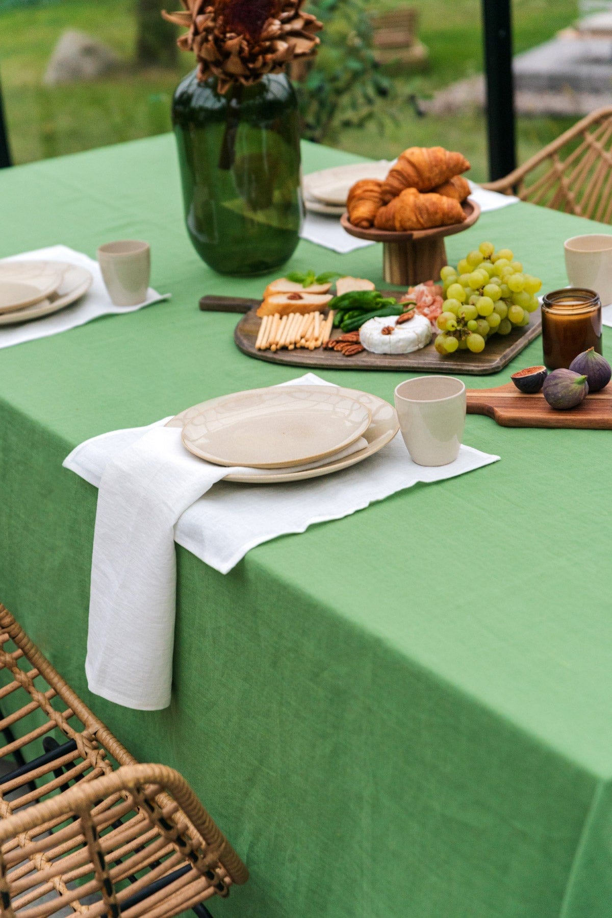 AmourLinen Linen tablecloth Linen tablecloth in Matcha Green Linen Tablecloth in White | AmourLinen | White