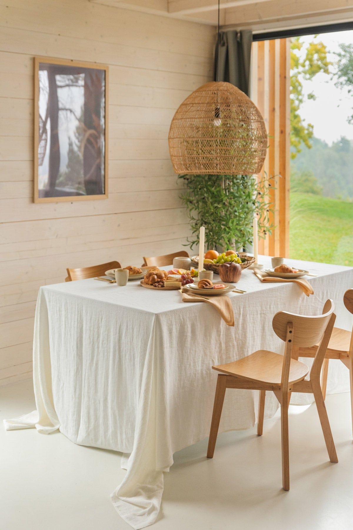 AmourLinen Linen tablecloth Linen tablecloth in White Linen Tablecloth in White | AmourLinen | White