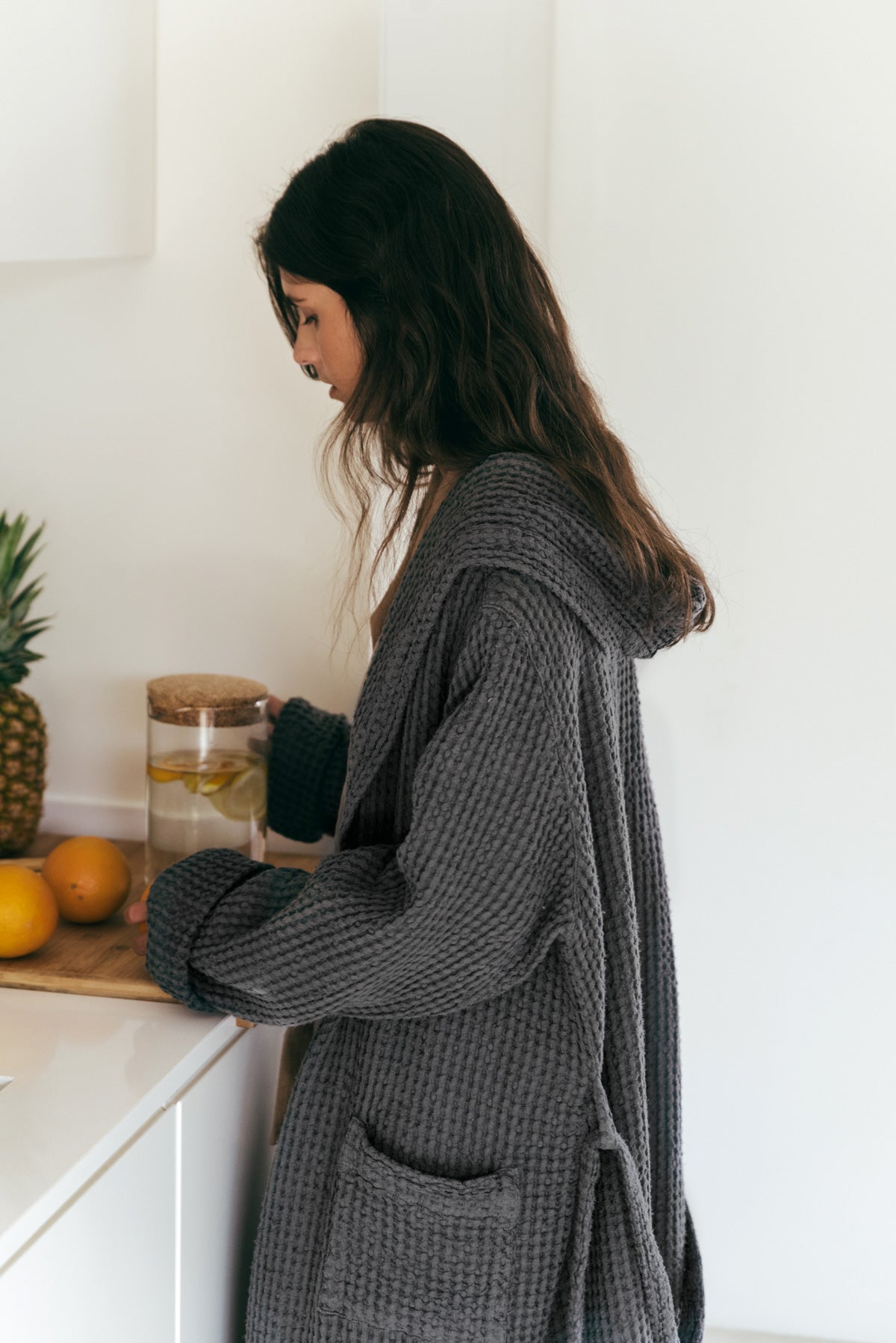 Snuggle linen waffle bathrobe in Charcoal