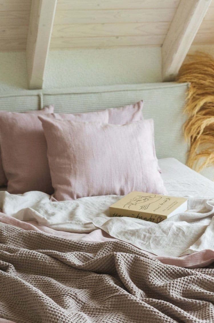 AmourLinen Linen pillowcases Linen pillowcase in Dusty Rose Linen pillowcase in Dusty Rose