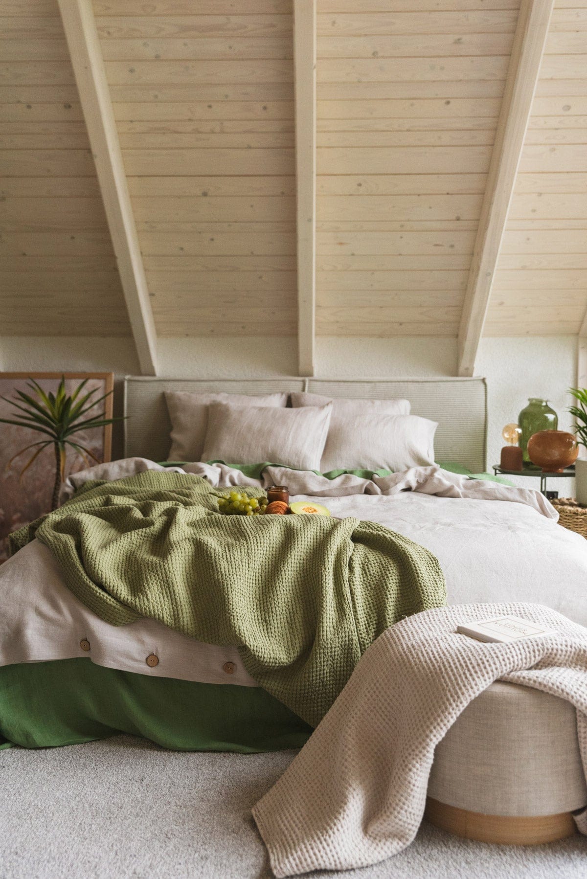 AmourLinen Linen waffle blanket Linen waffle blanket in Moss Green Linen waffle blanket in Moss Green