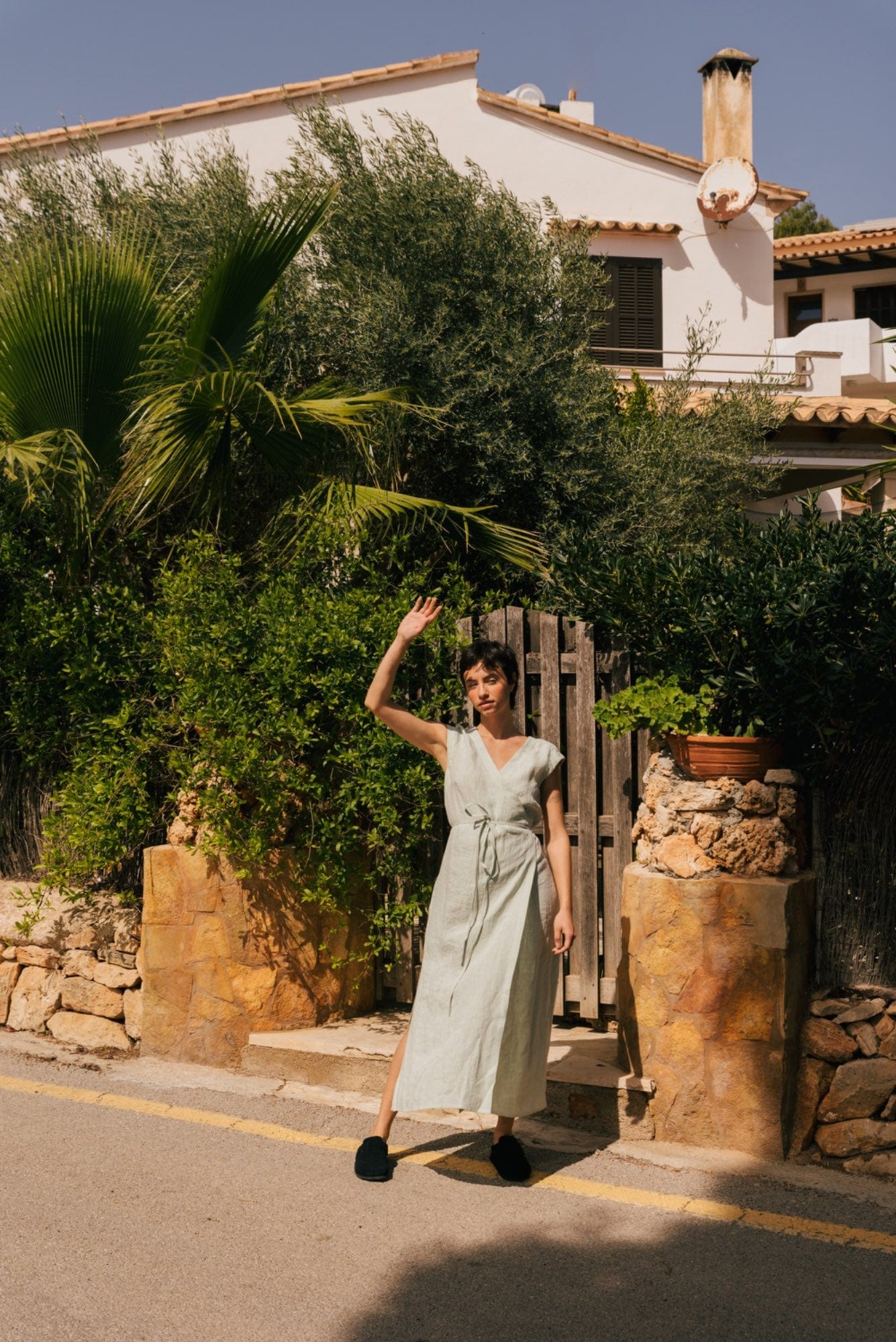 AmourLinen Linen dress Aurora mid-length linen dress Aurora mid-length linen dress