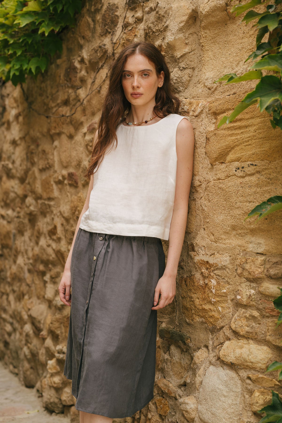 Daisy linen skirt with buttons in Charcoal