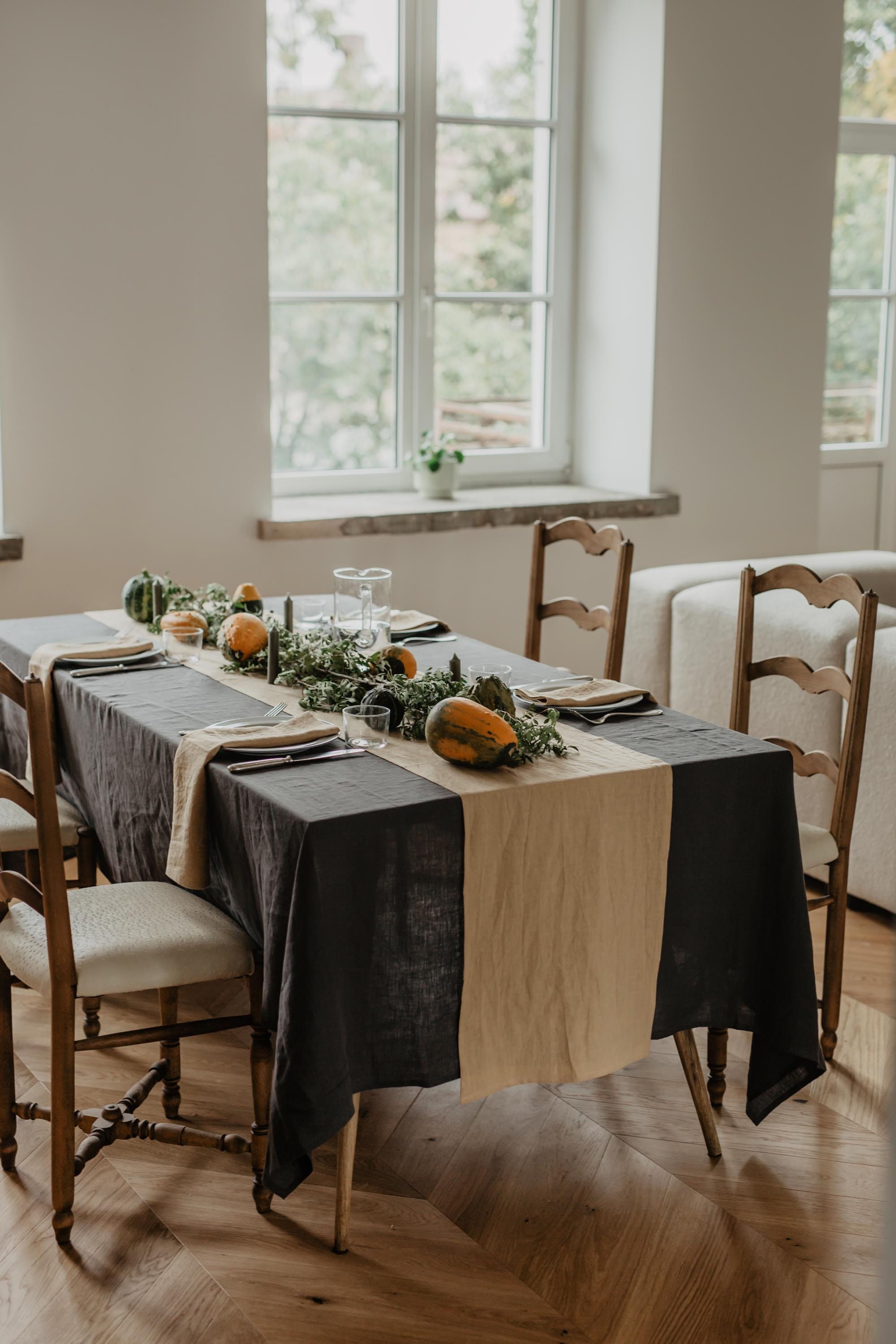 AmourLinen Linen tablecloth Linen tablecloth in Charcoal Linen Tablecloth in Charcoal | AmourLinen | Charcoal