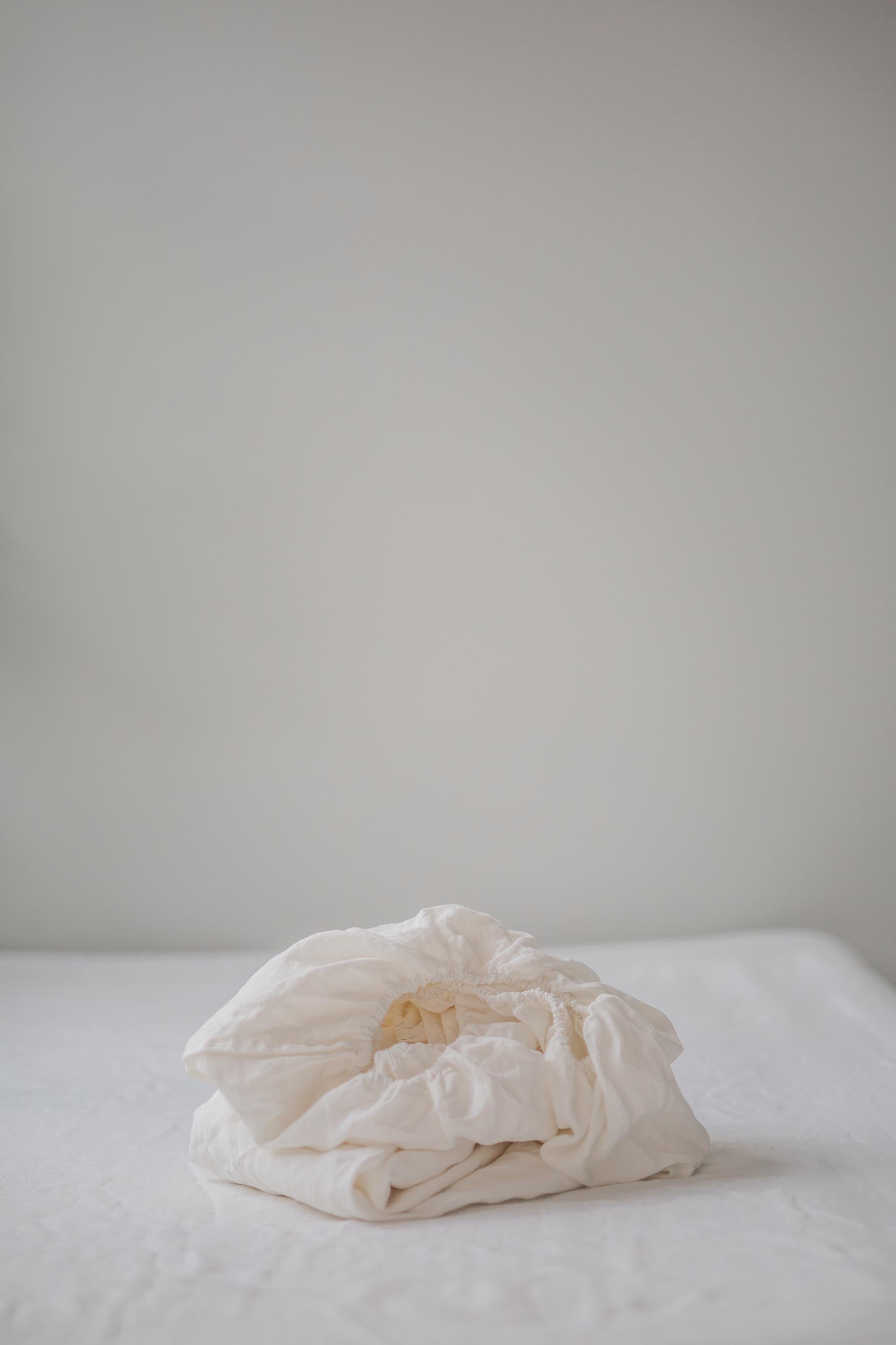 White Linene Fitted Sheet In White By AmourlInen