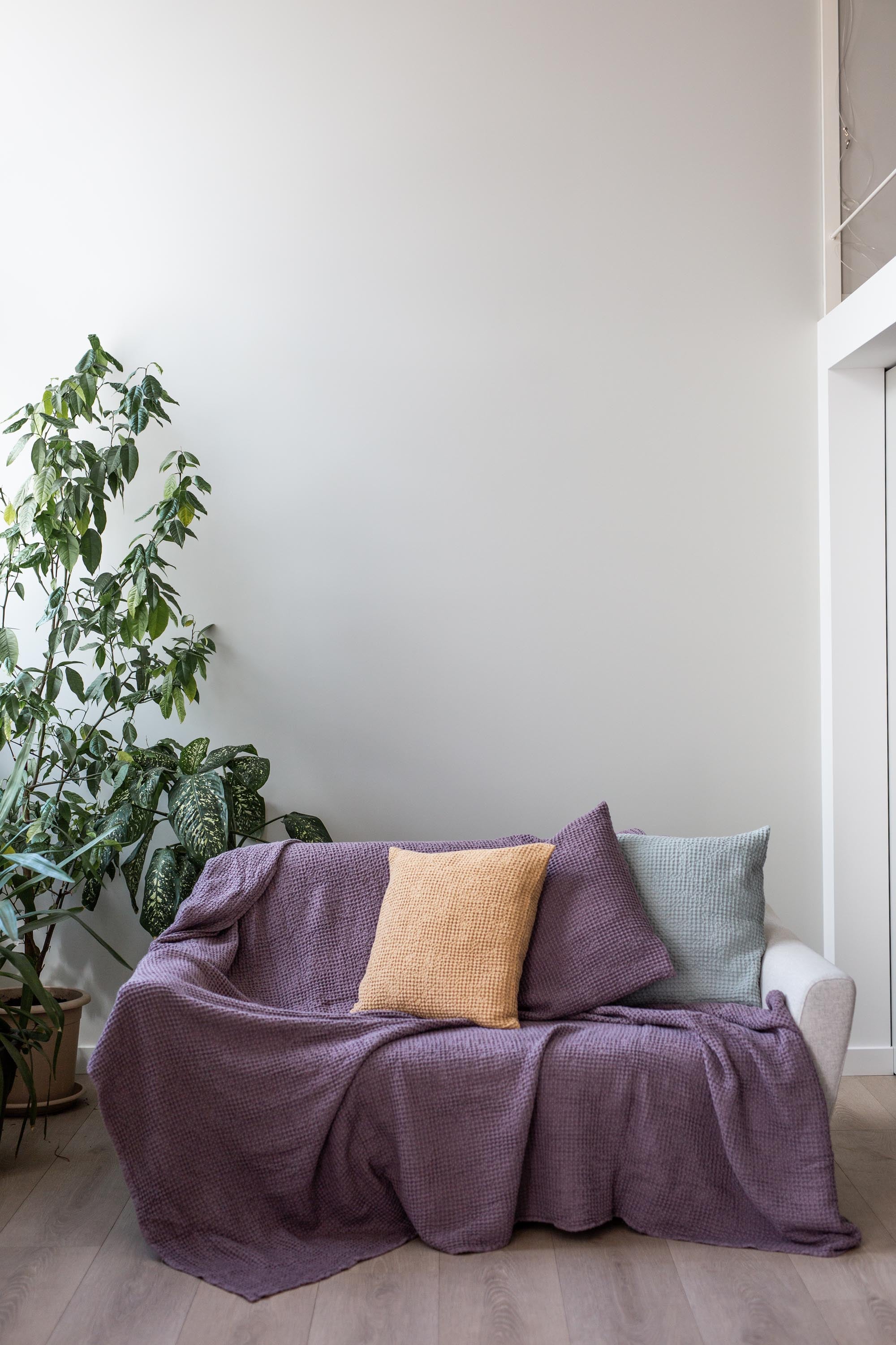 Linen waffle bed throw in Dusty Lavender