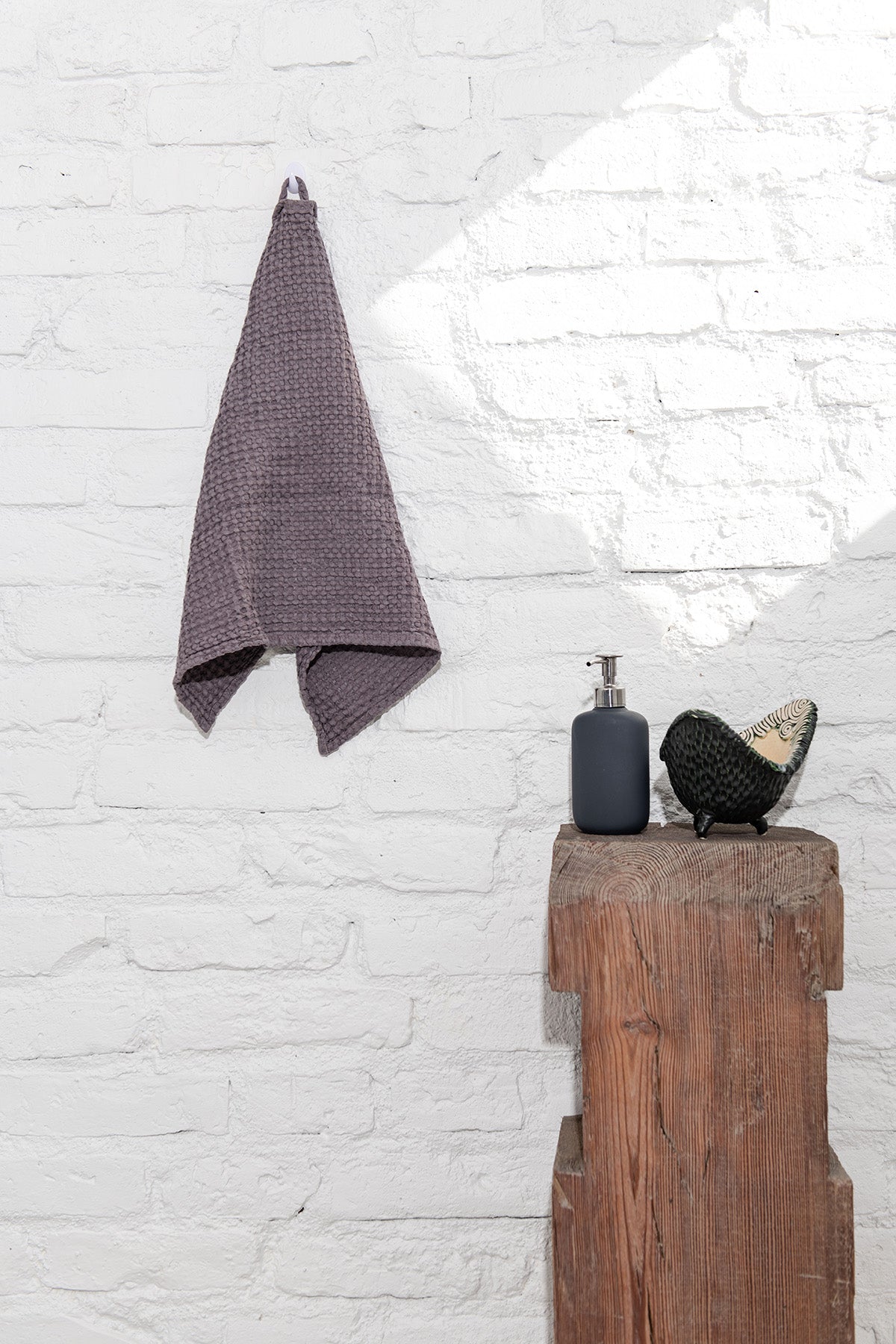 Linen Dish Towel in Charcoal Gray | MagicLinen