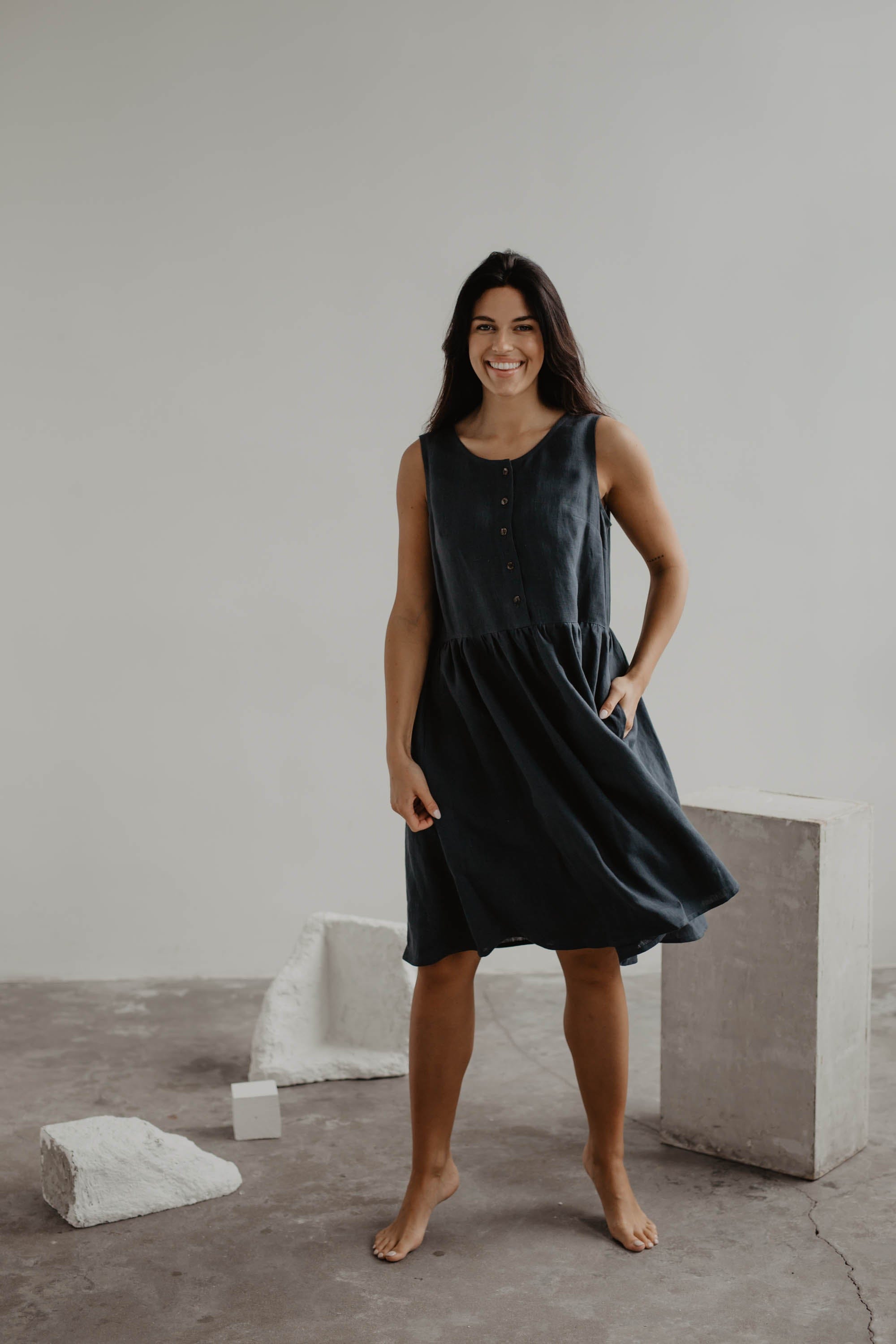 Black linen sleeveless on sale dress