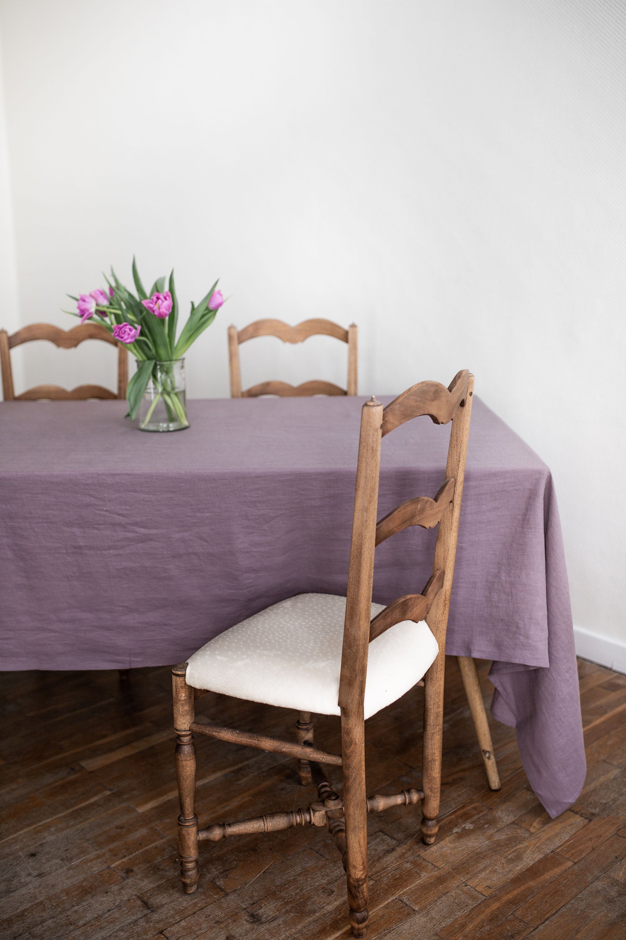 Linen tablecloth in Dusty Lavender