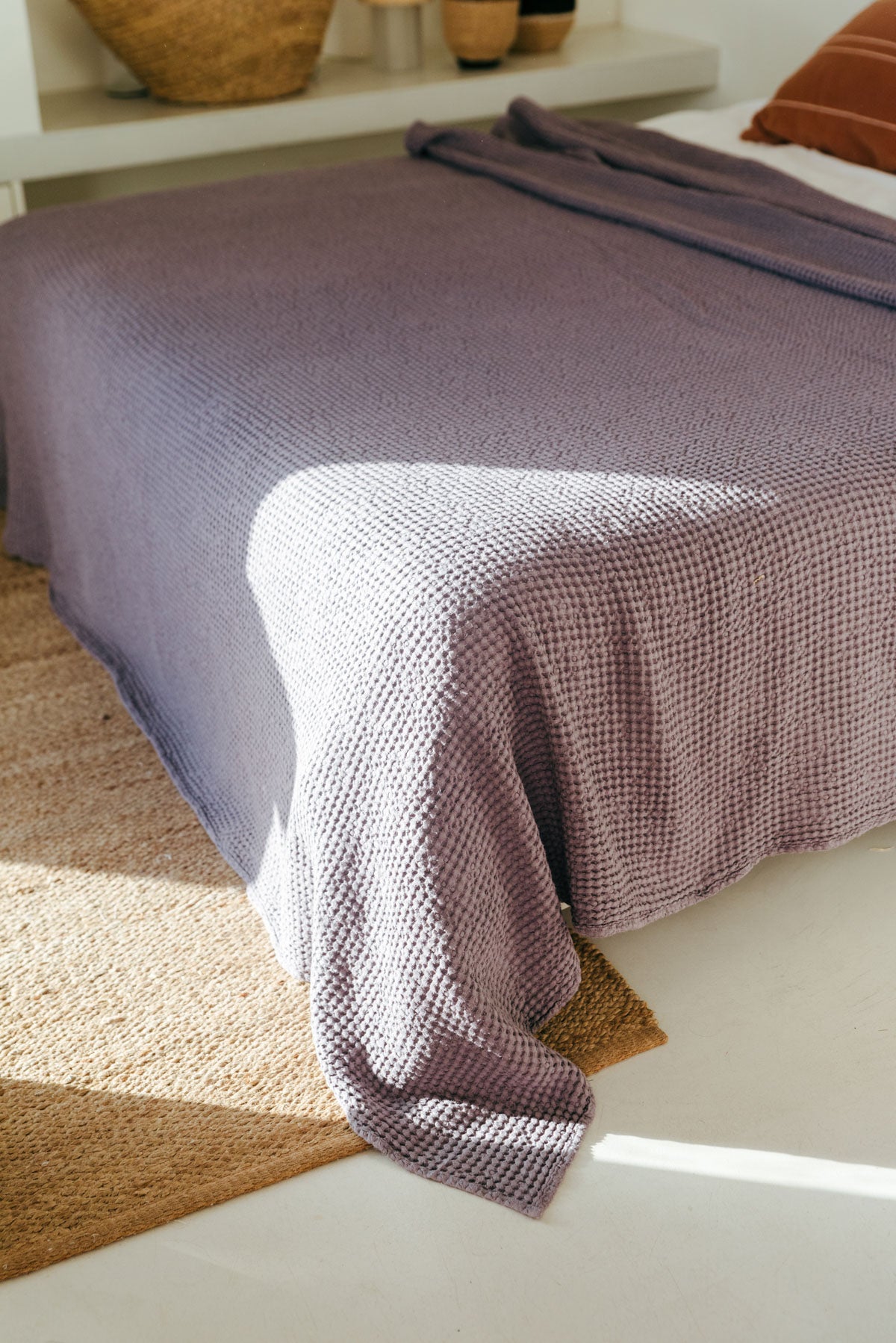 Linen waffle bed throw in Dusty Lavender