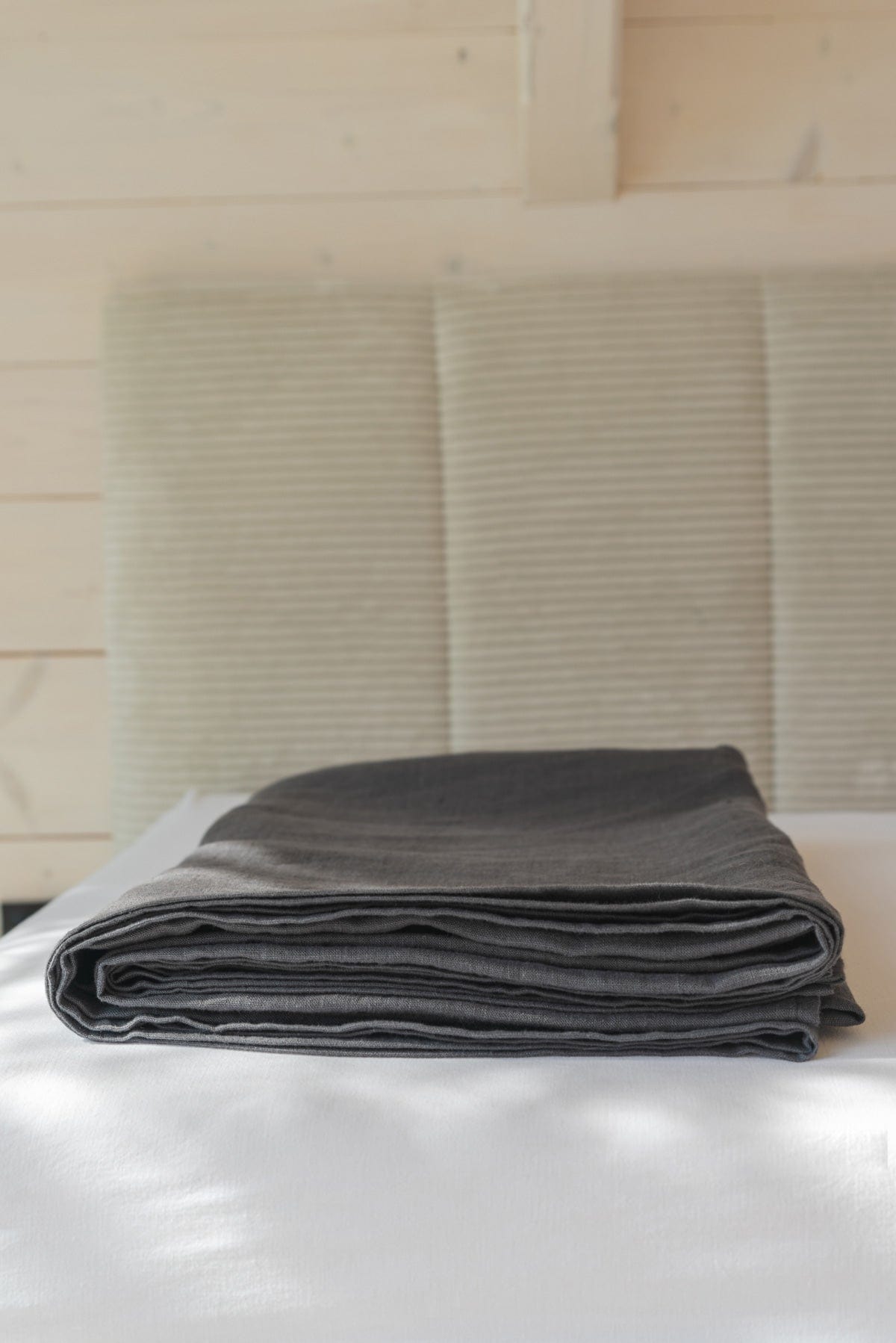 AmourLinen Linen flat sheet Linen flat sheet in Charcoal Linen falt sheet in Charcoal