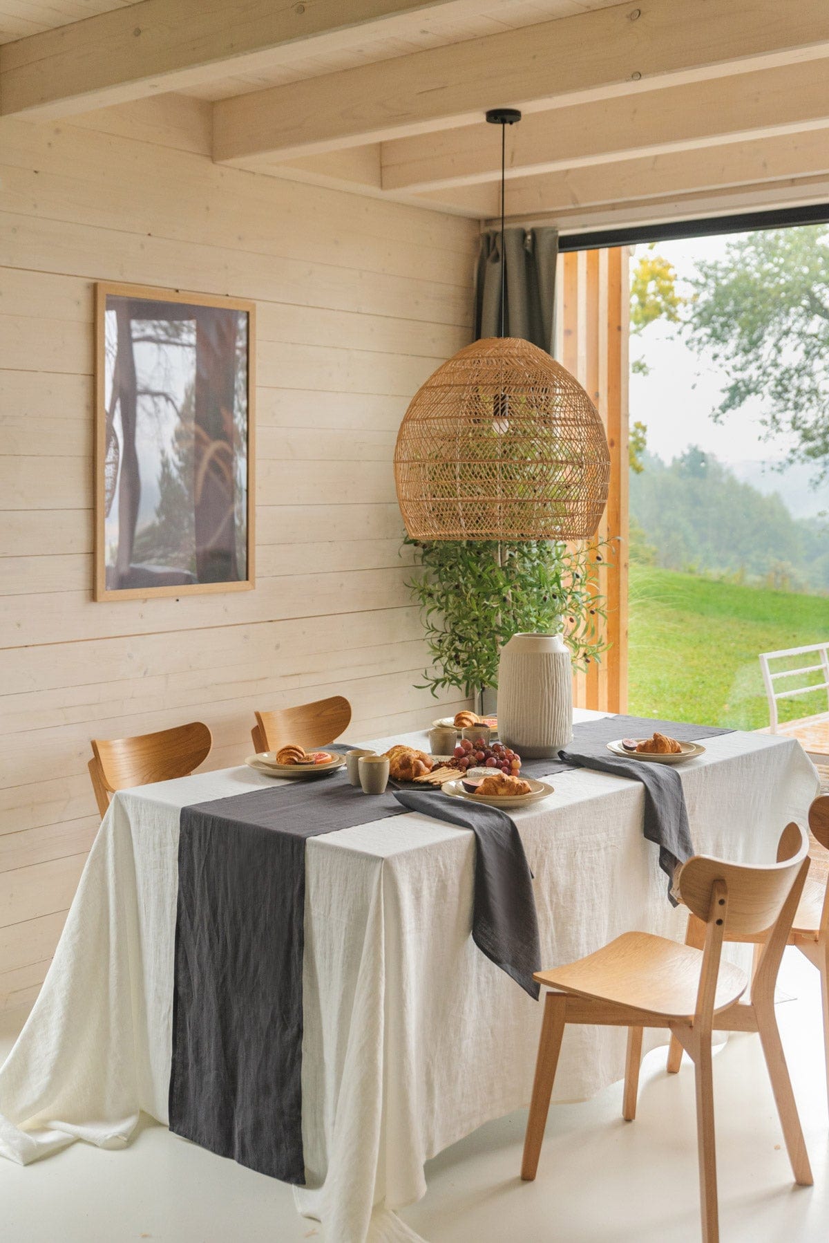 AmourLinen Linen tablecloth Linen tablecloth in White Linen Tablecloth in White | AmourLinen | White