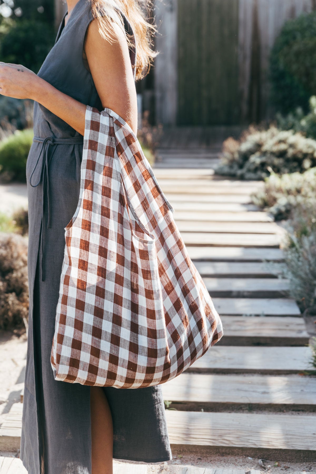 Linen tote bag