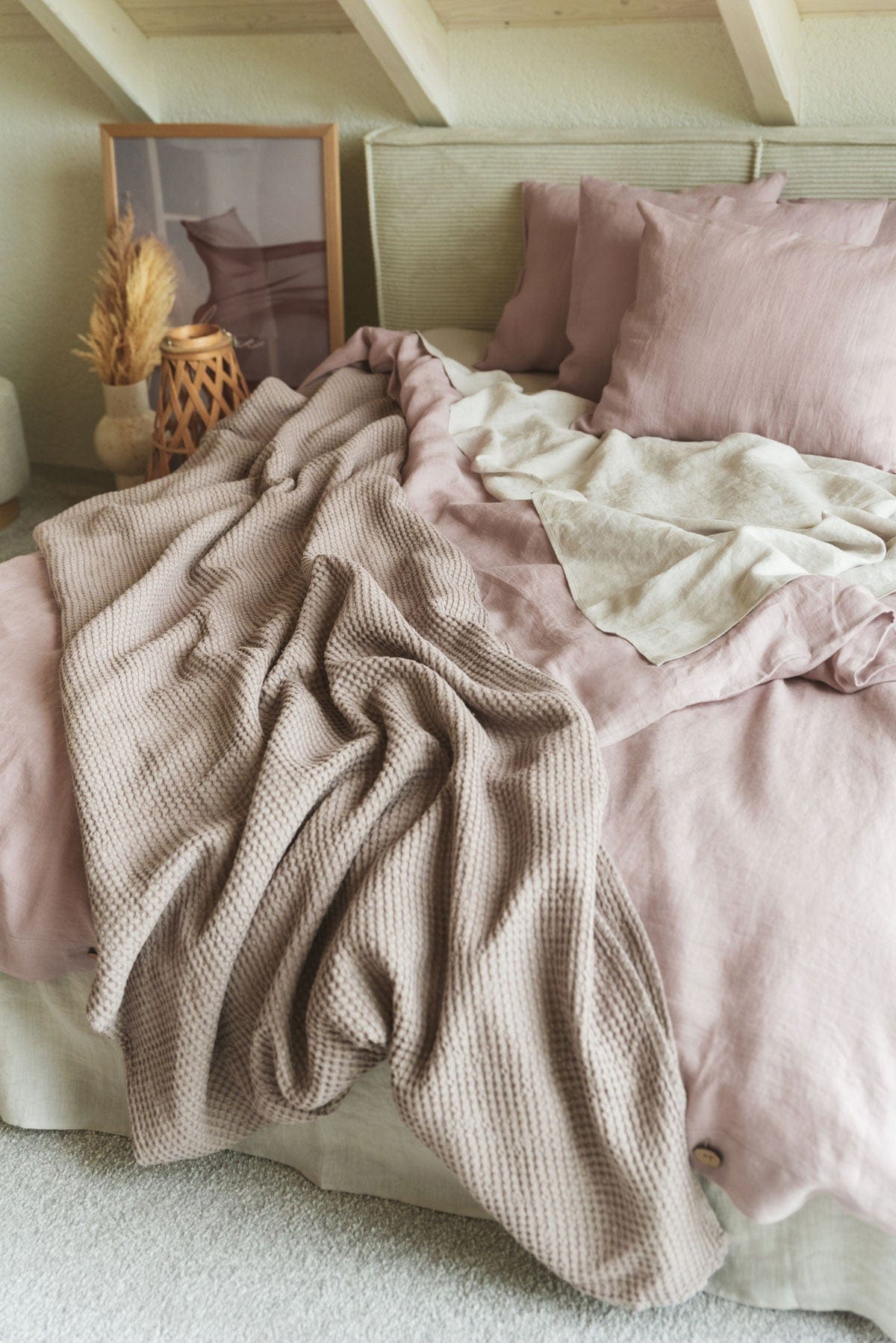 AmourLinen Linen waffle blanket 53x81"/135x205cm / Rosy Brown Linen waffle bed throw in Rosy Brown Rosy Brown linen bed throw | AmourLinen | Waffle blanket