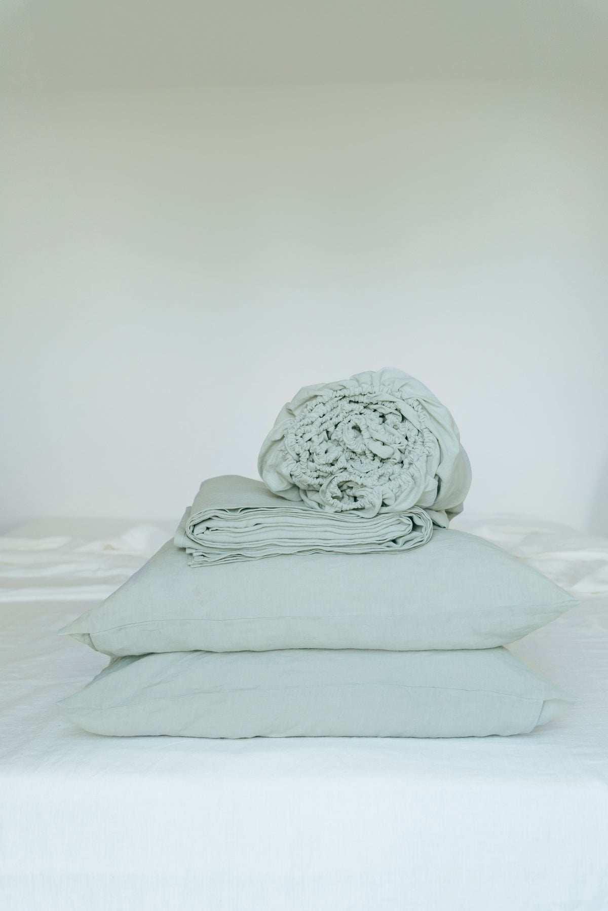 Linen sheets set in Sage Green