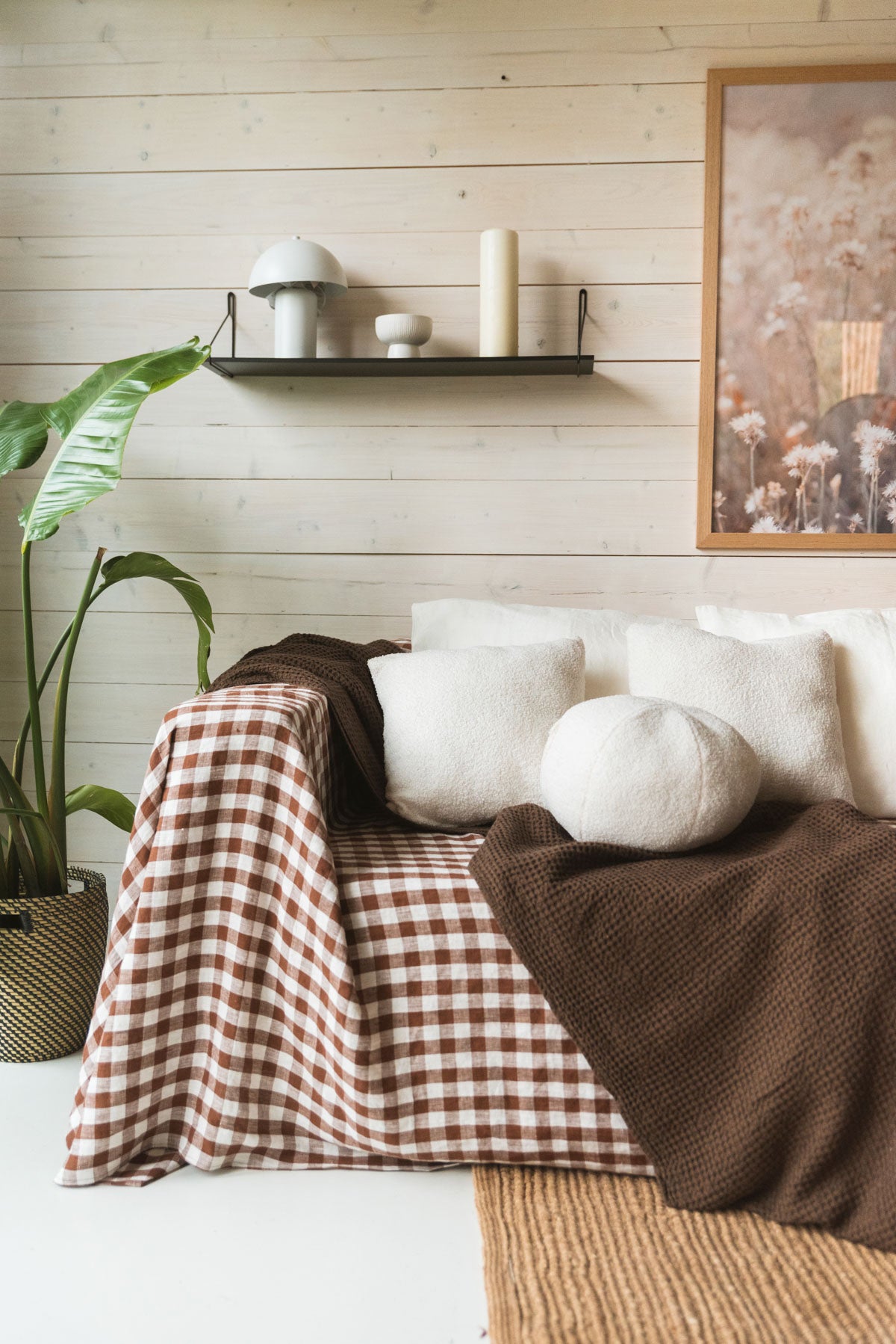 Linen waffle blanket in Mocha Brown