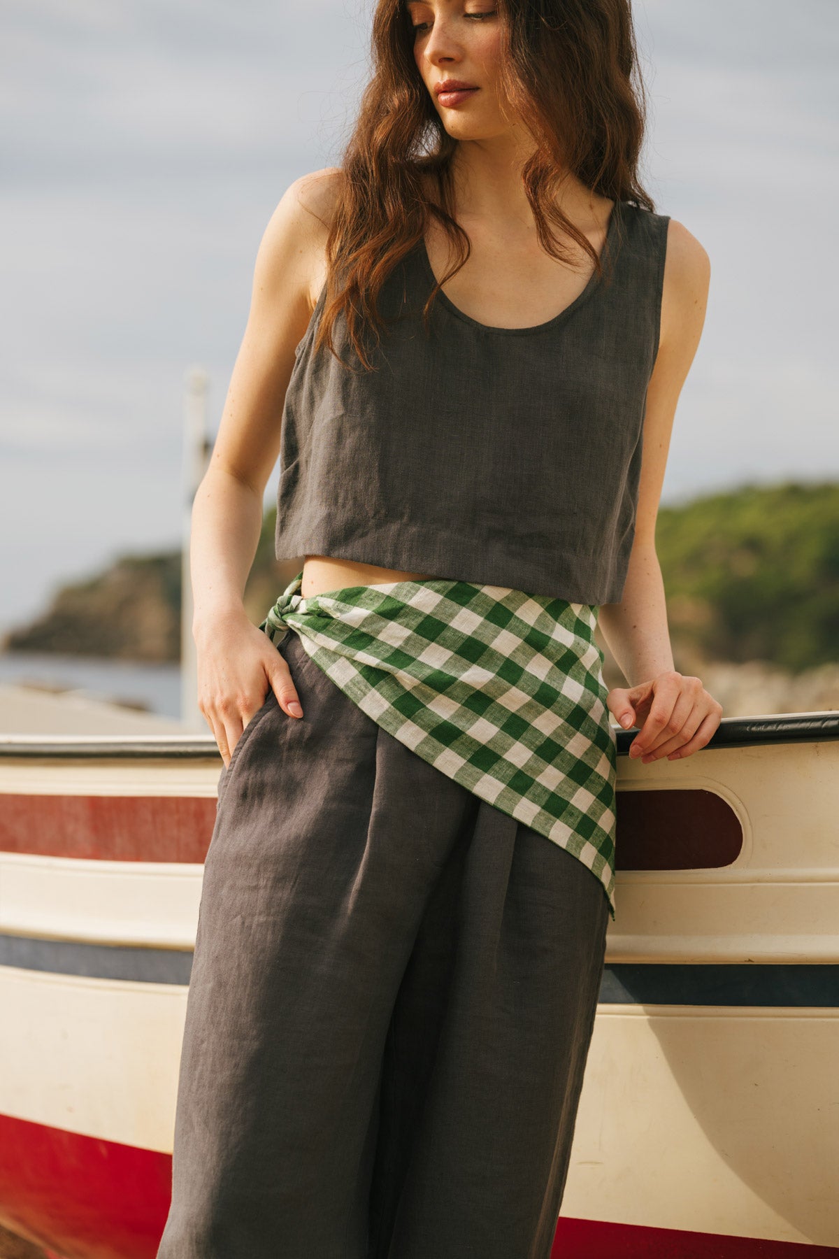 Pippa sleeveless linen crop top in Charcoal
