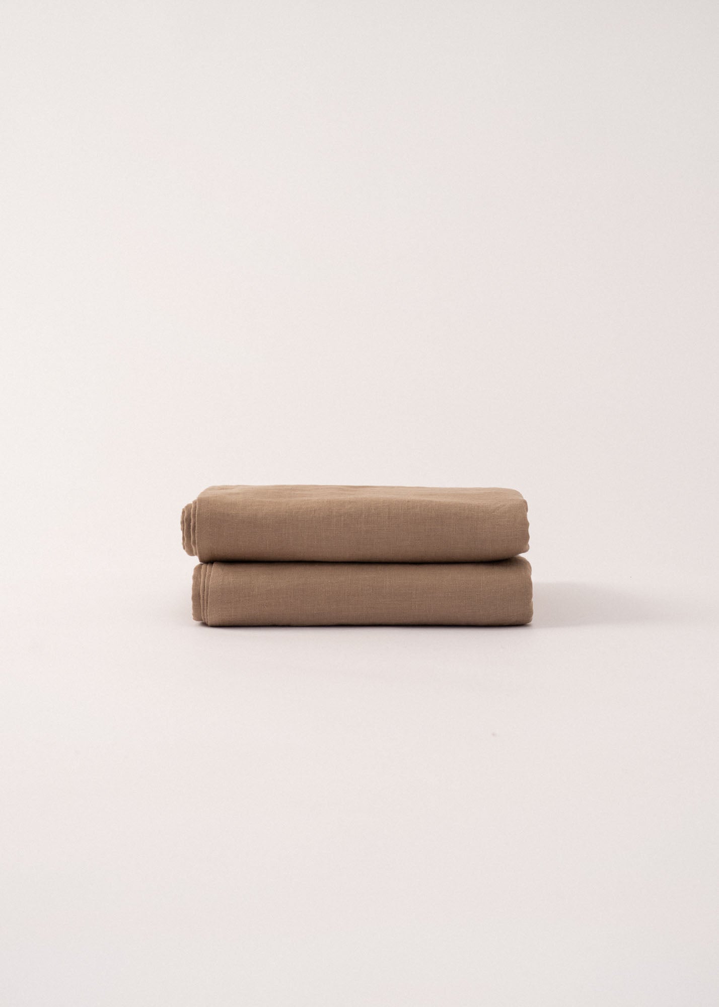 AmourLinen Linen fitted sheet Linen fitted sheet in Rosy Brown Linen fitted sheet in Rosy Brown