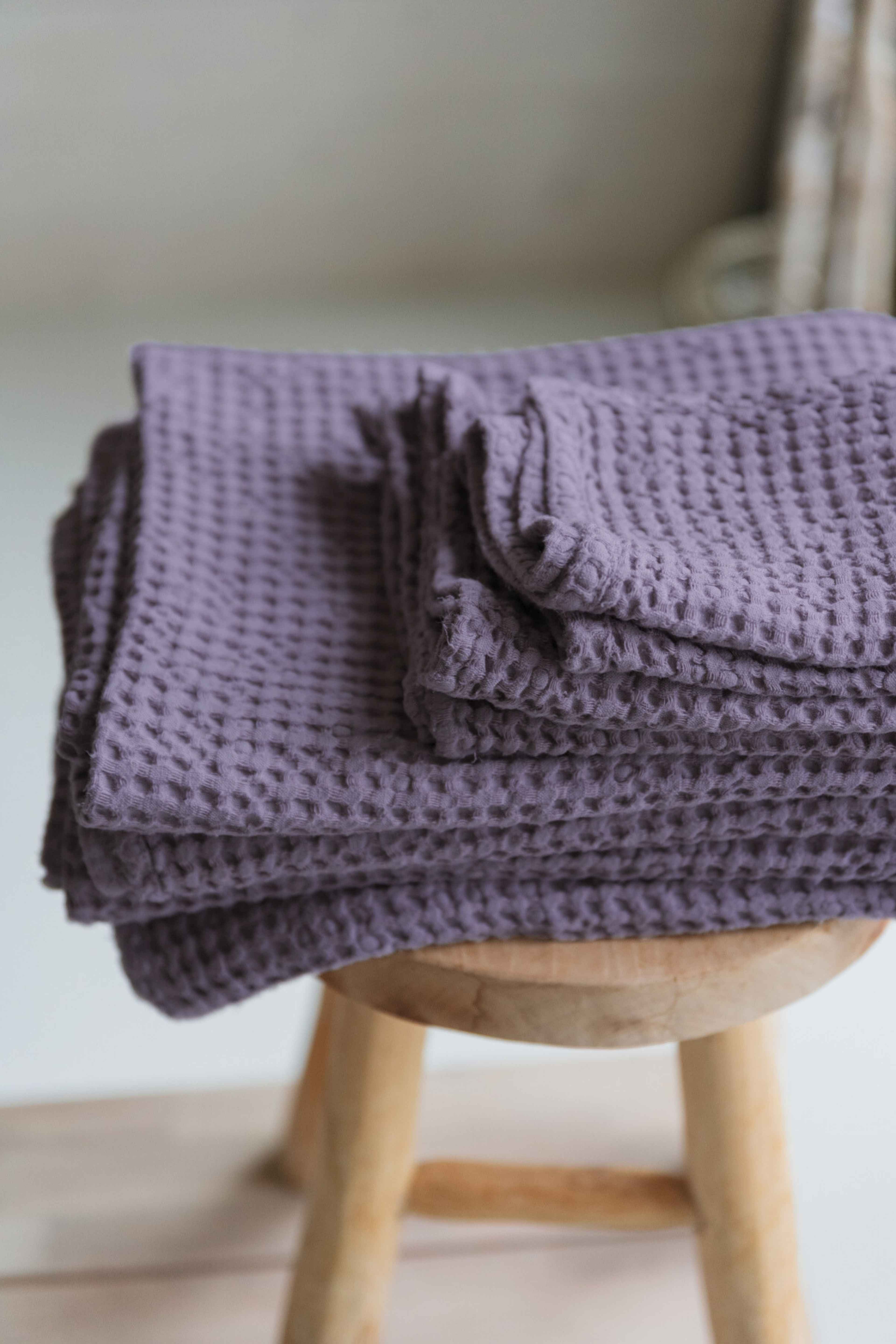 Linen waffle bath towel in Dusty Lavender