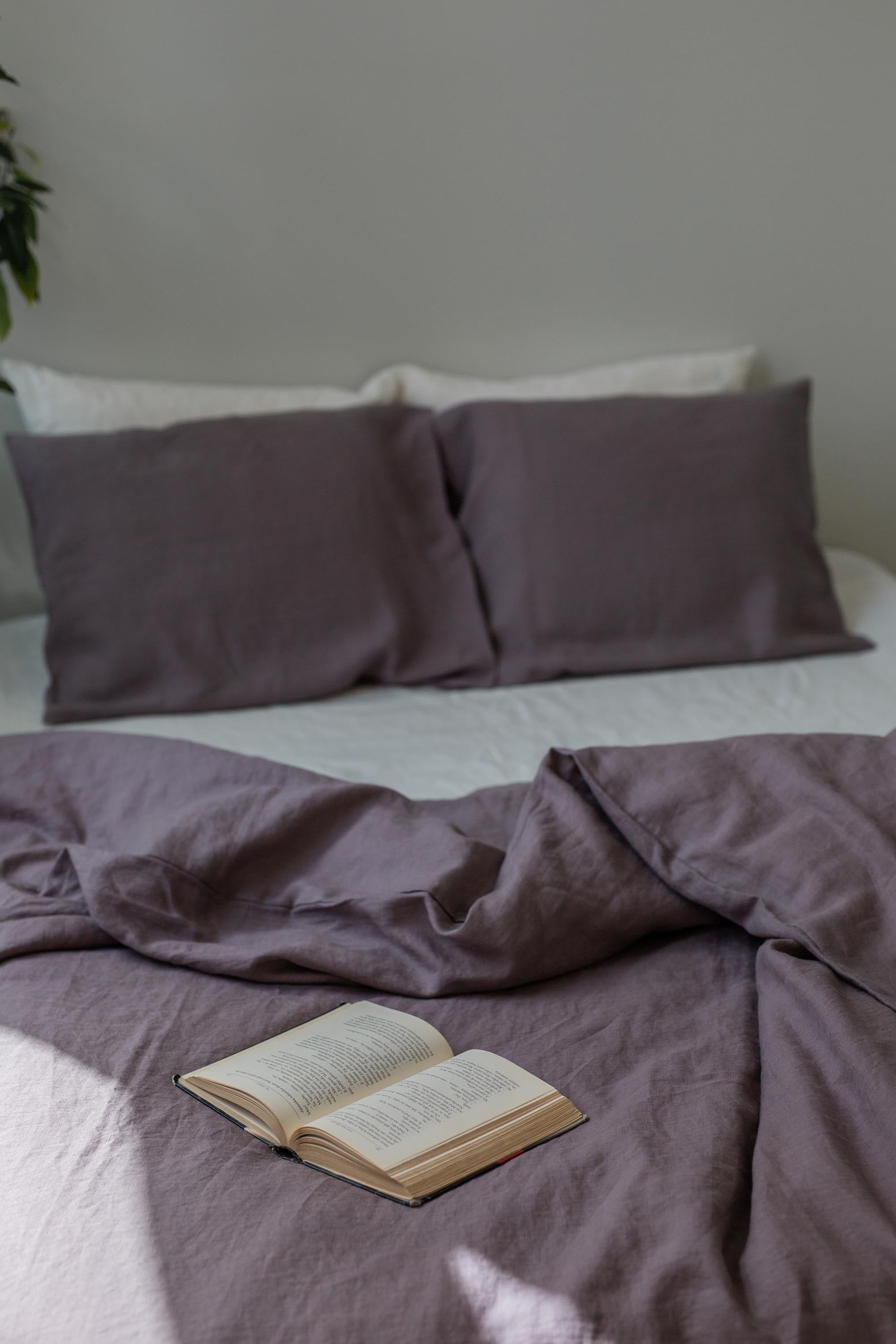 Close Up Of Bed With Dusty Lavender Linen Duvet Cover By AmourlInen