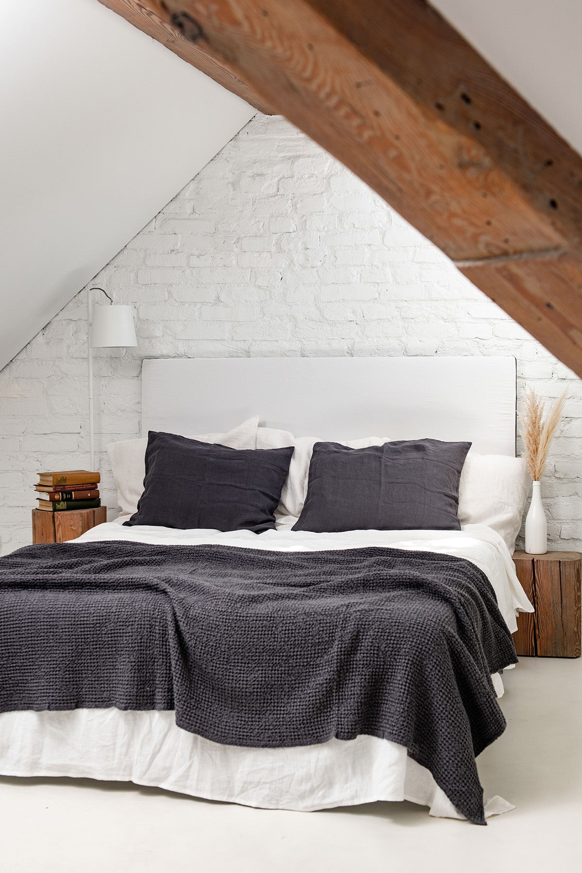 White bed throw online over