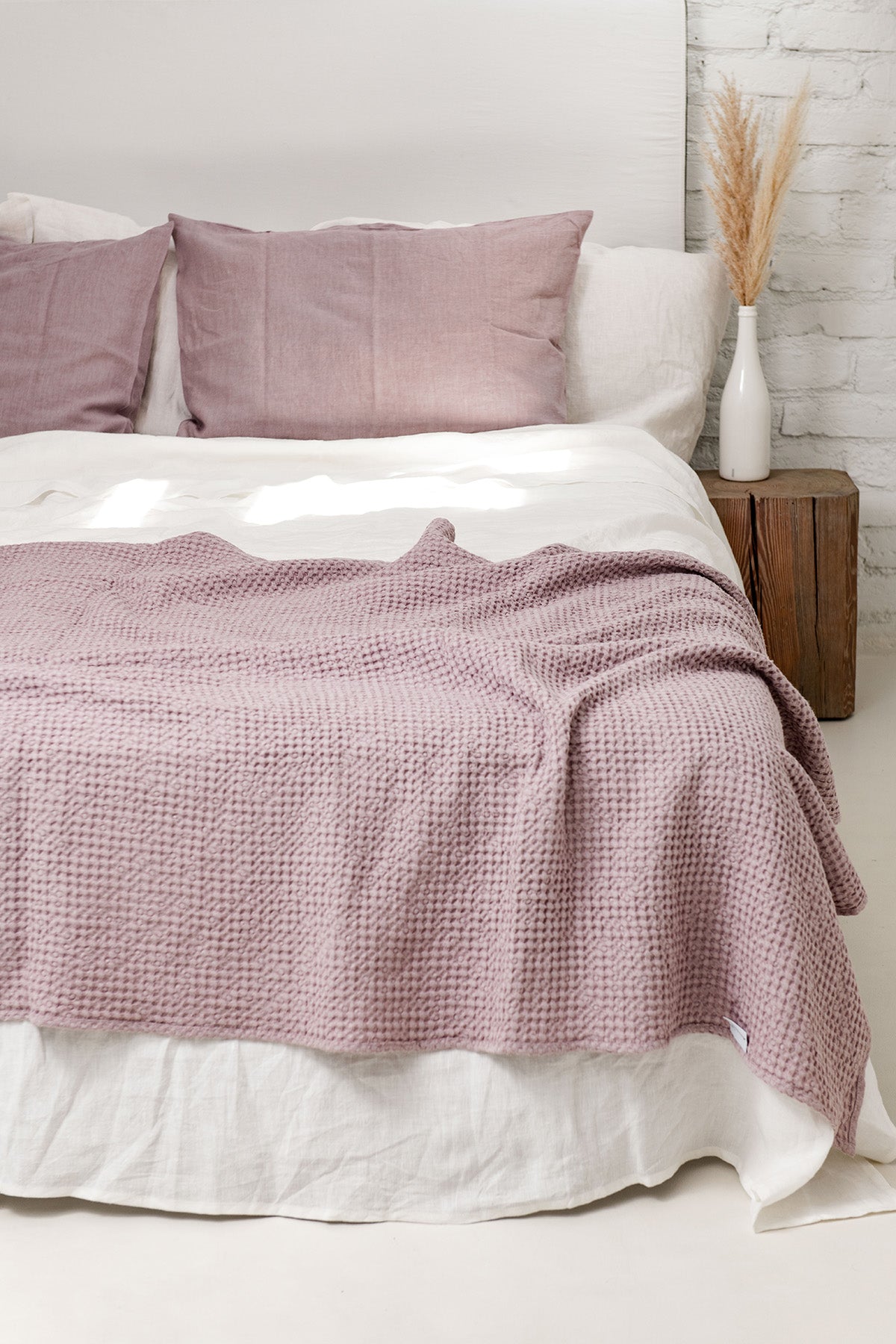 Corenr Close Up Of Bed WIth Dusty Rose Linen Waffle Bed Throw By AmourlInen