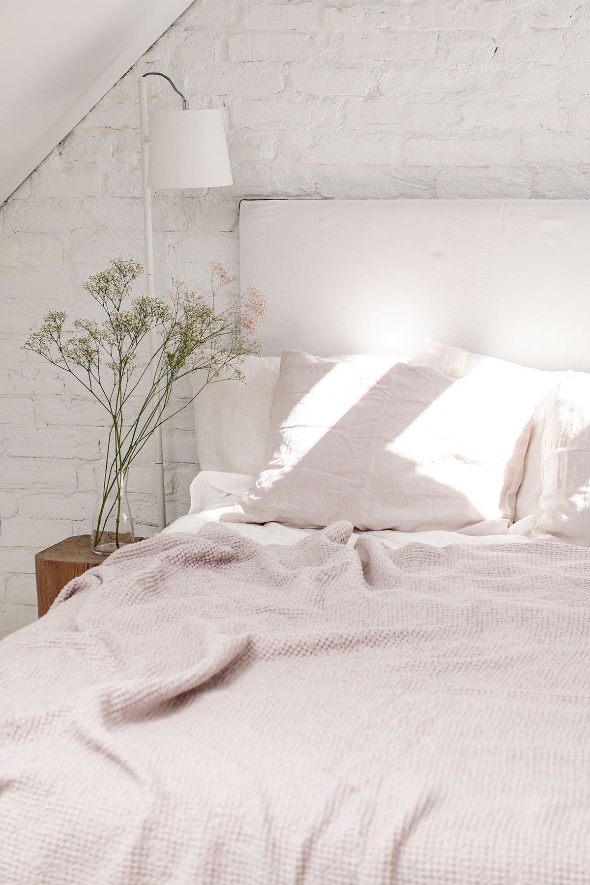 Linen waffle blanket in Cream