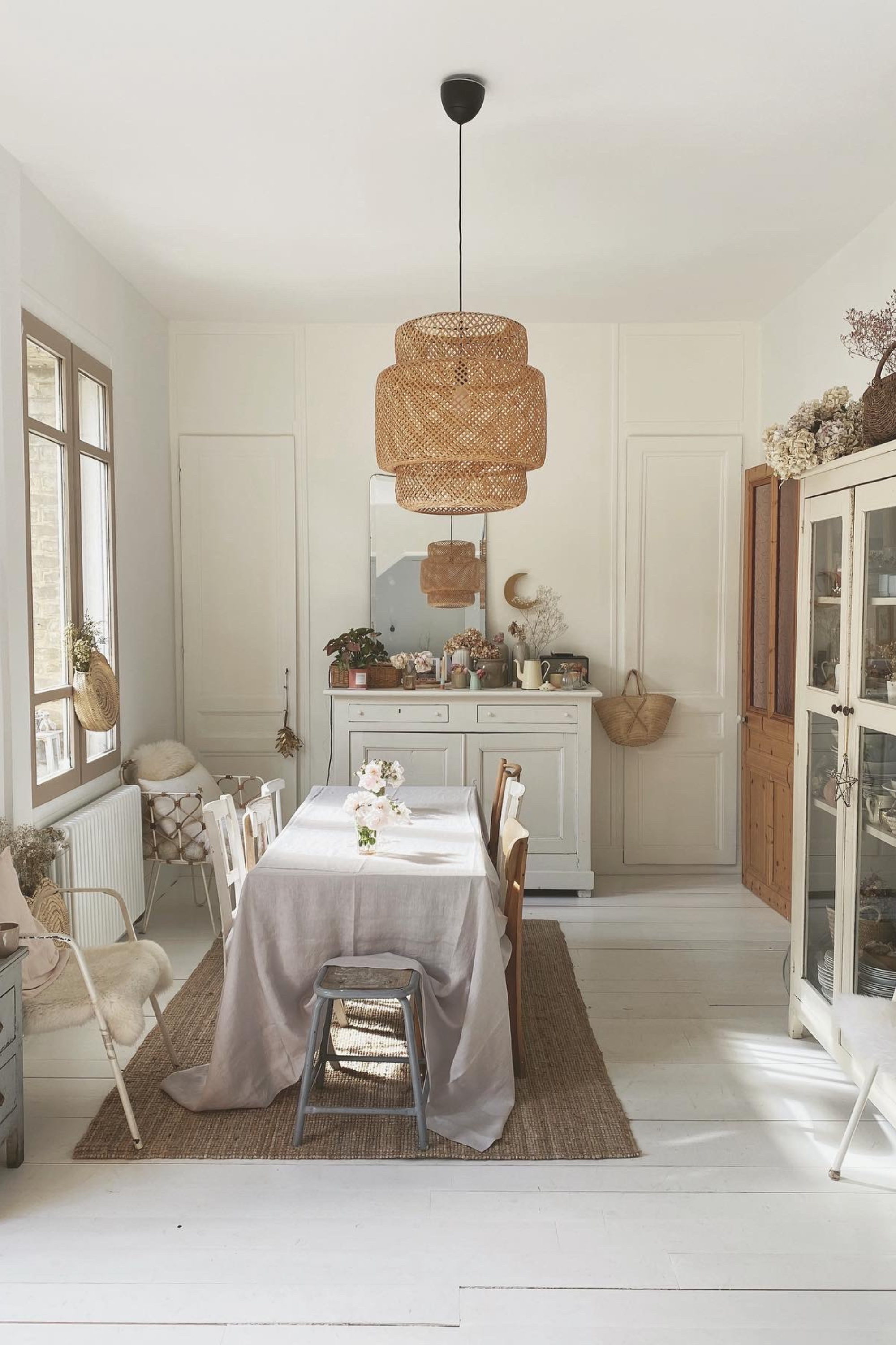 A Rustic Minimalist Kitchen Design With White Accent By AmourLinen